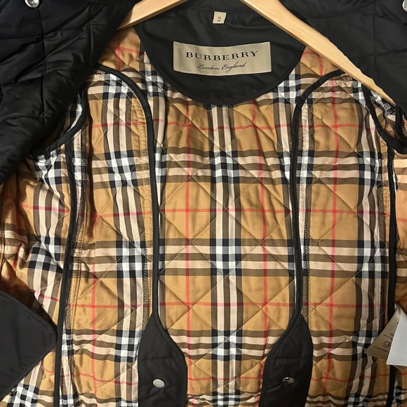 Burberry jacket - Picture 4 of 4